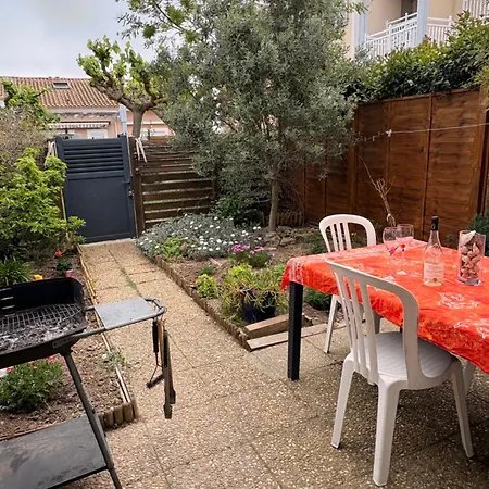 4 Personnes Avec Jardinet Résidence Le Scarlett Casa vacanze *